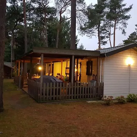 Mooi Met Grote Tuin Op 4 Sterren Park.