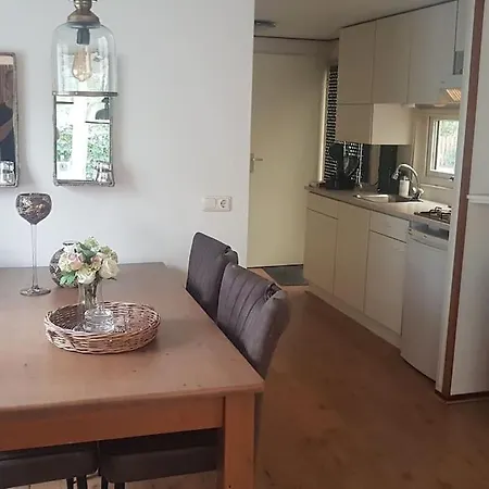 Mooi Met Grote Tuin Op 4 Sterren Park.