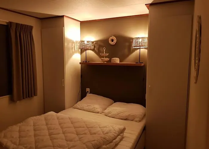 Mooi Met Grote Tuin Op 4 Sterren Park. *